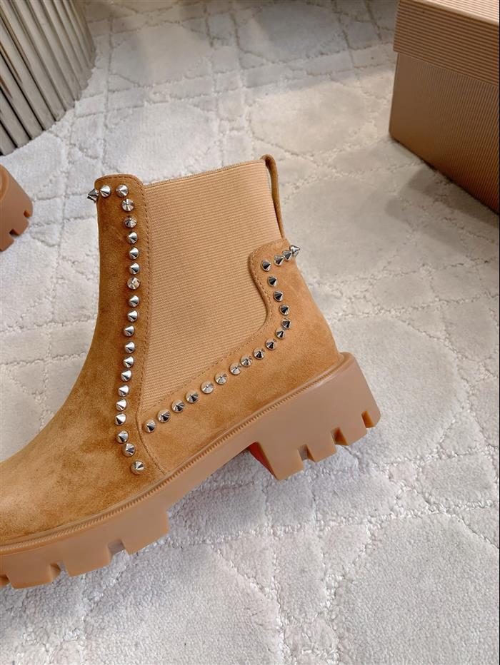 2025112818626174 390